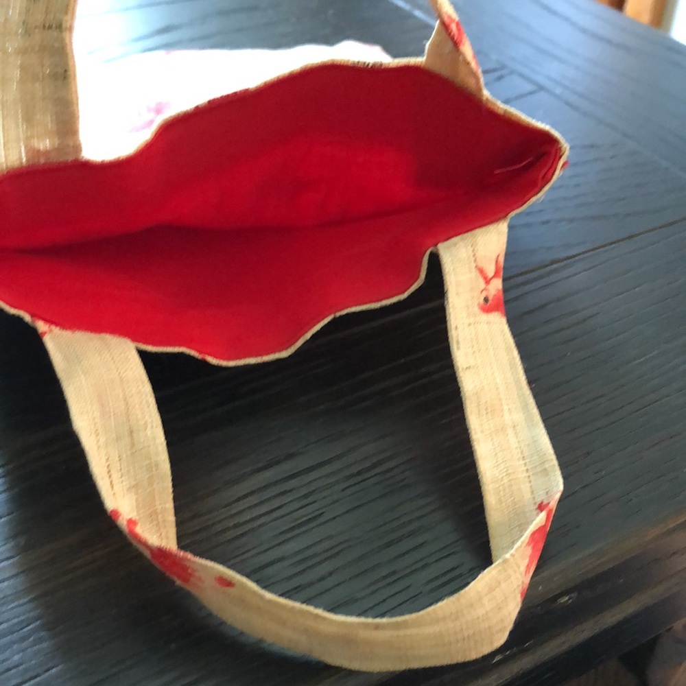 Woven fiber and painted koi bag - Picture 2 of 2